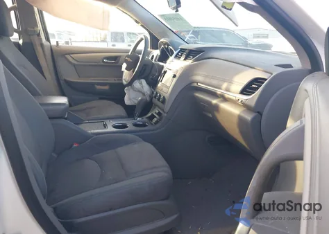 2015 Chevrolet Traverse Ls z USA, uszkodzony, nr VIN 1GNKRFED3FJ194014